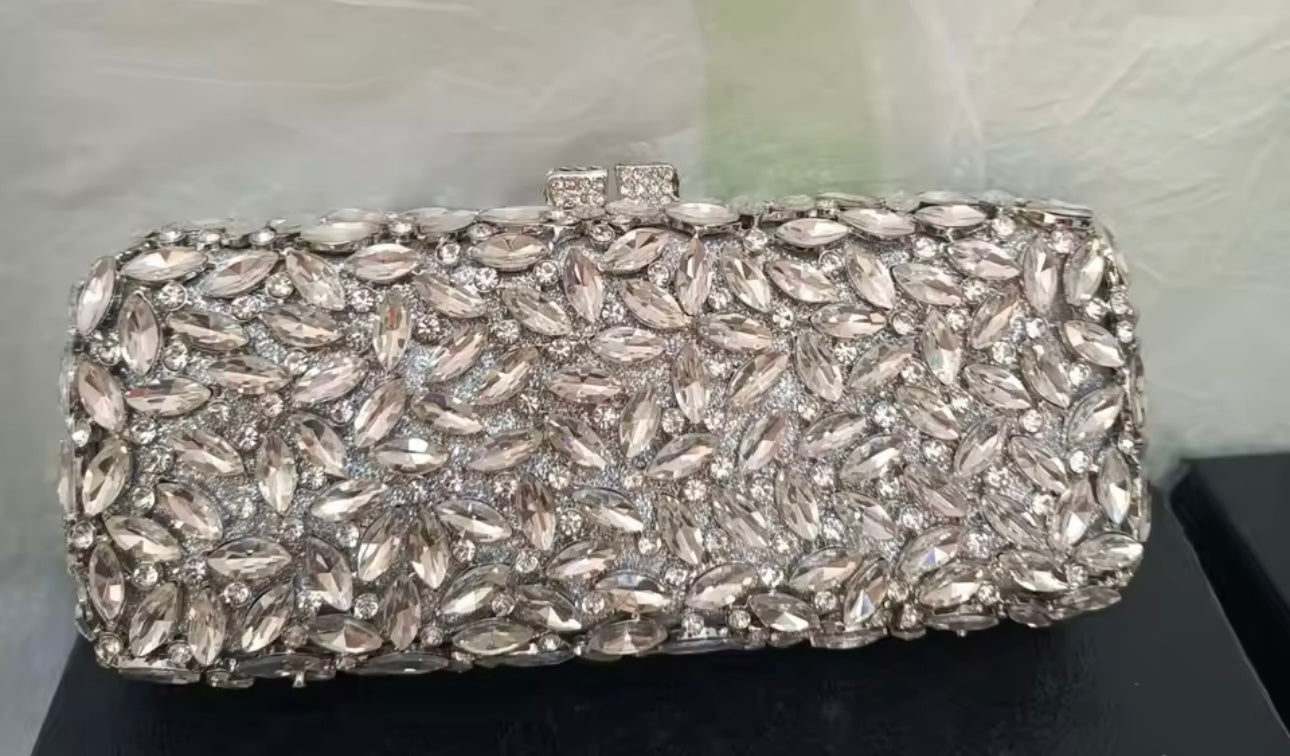 The Jeanella Luxury Crystal Clutch