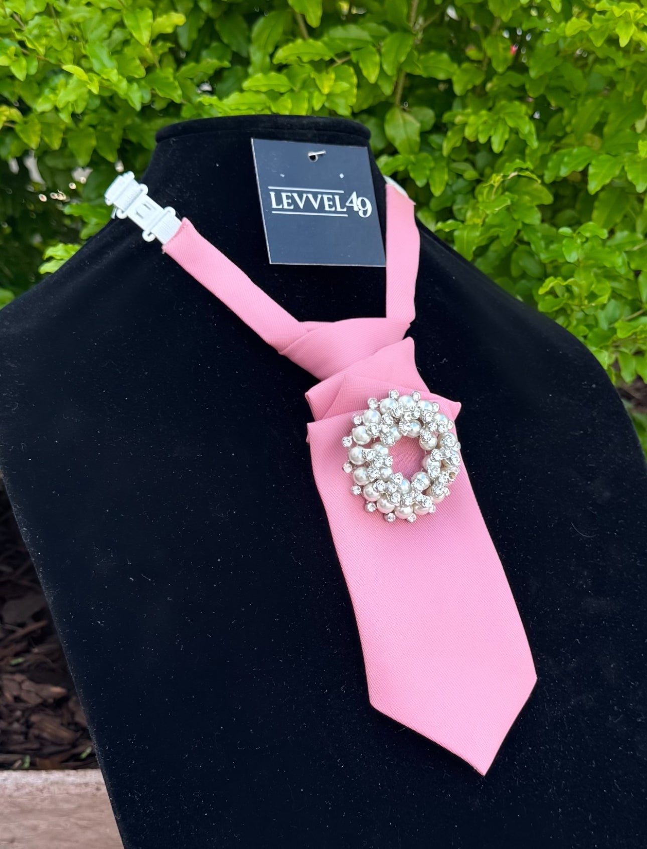 The Dailey Luxe Rosé Tie