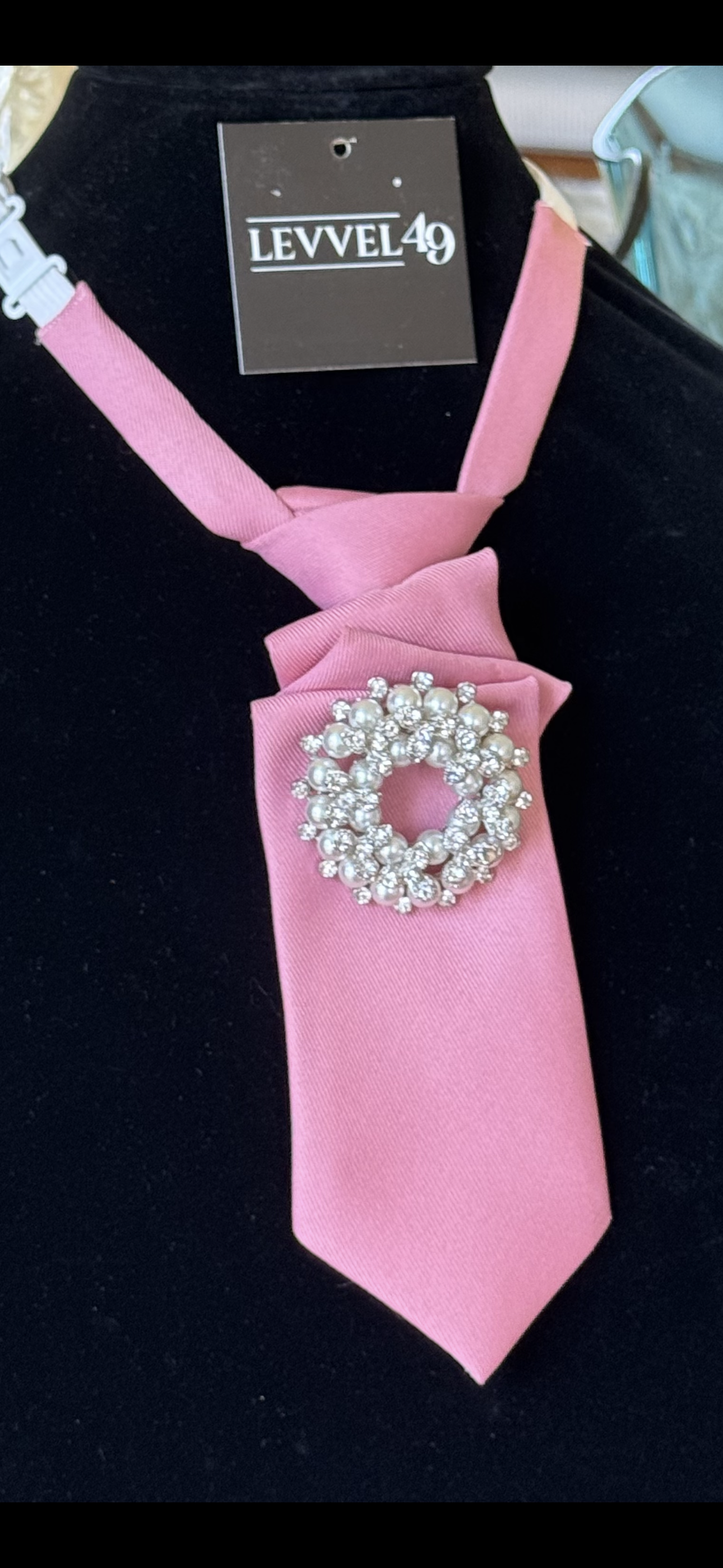 The Dailey Luxe Rosé Tie