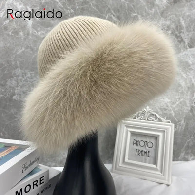 Stylish Winter Beanie Hat with Natural Fox Fur