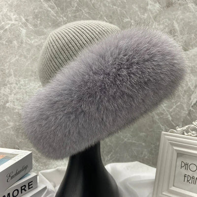 Stylish Winter Beanie Hat with Natural Fox Fur