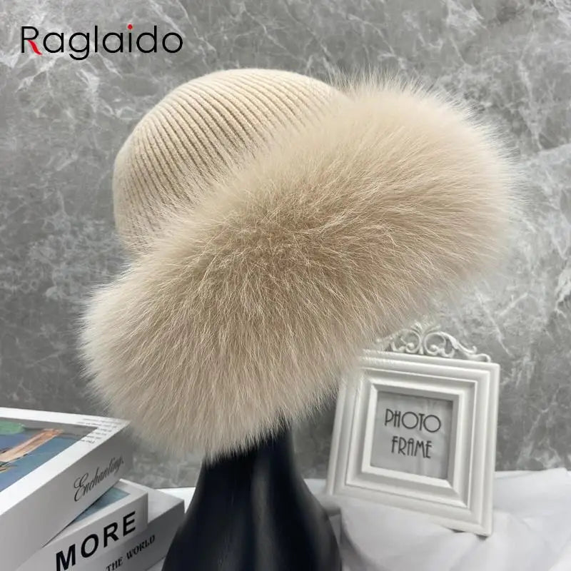 Stylish Winter Beanie Hat with Natural Fox Fur
