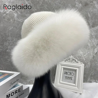 Stylish Winter Beanie Hat with Natural Fox Fur