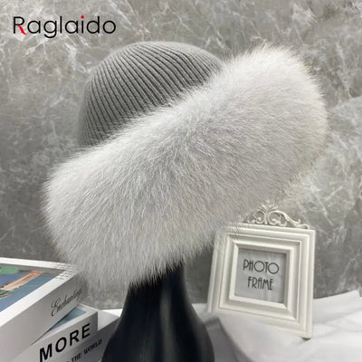 Stylish Winter Beanie Hat with Natural Fox Fur