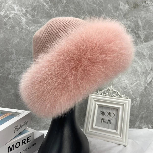 Stylish Winter Beanie Hat with Natural Fox Fur