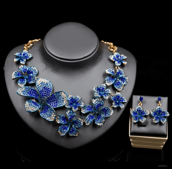 Flower Bomb Necklace Set